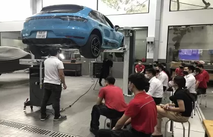 Tân Phát ETEK đào tạo và bàn giao thiết bị thước đo điện tử Spanesi cho Porsche Việt Nam.